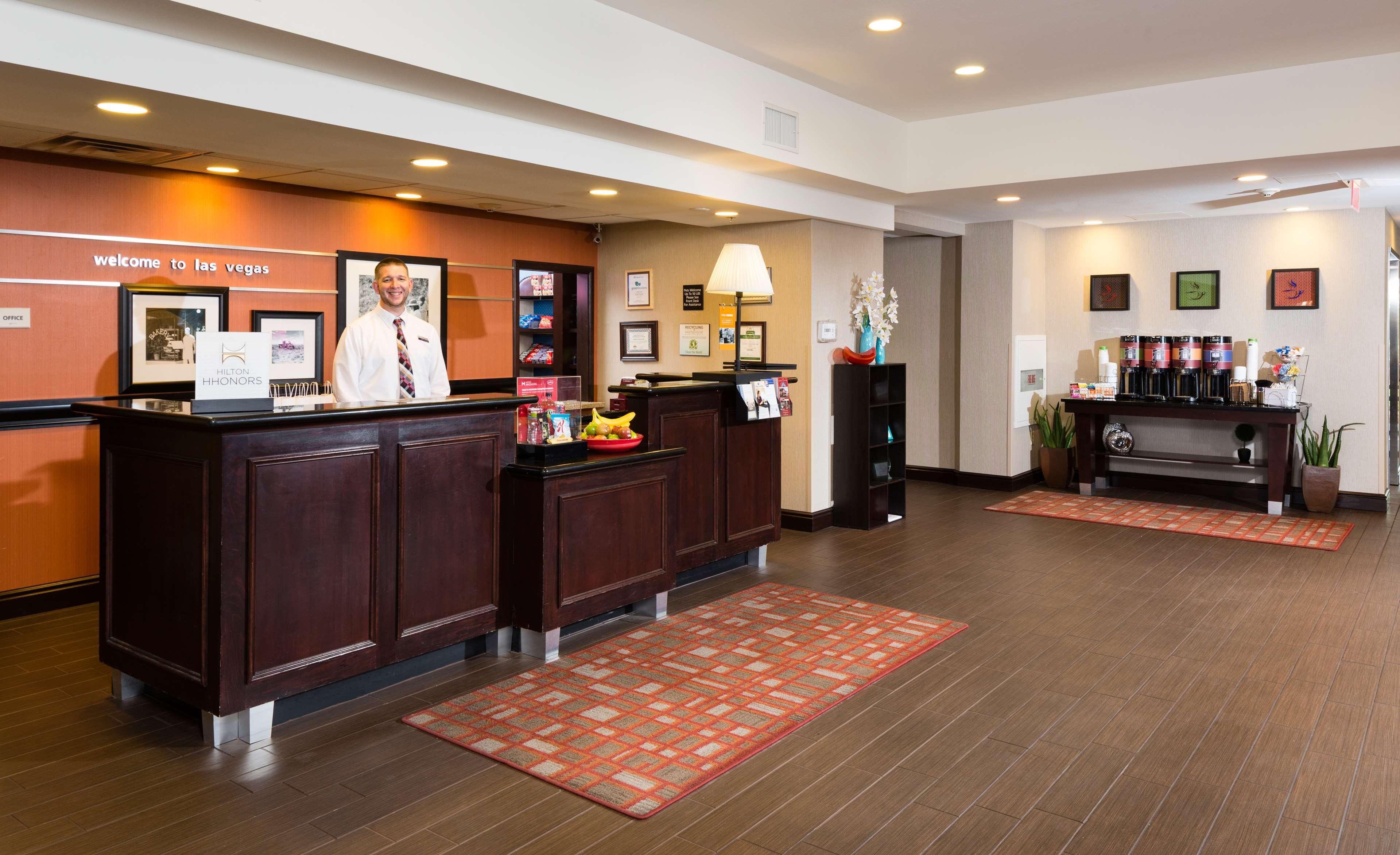 Hampton Inn y Suites Las Vegas South Exterior foto