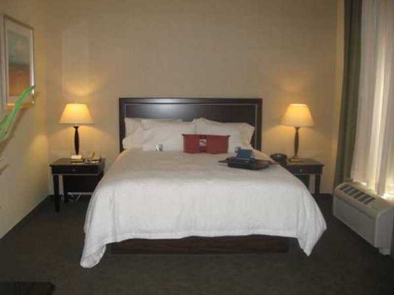 Hampton Inn y Suites Las Vegas South Habitación foto